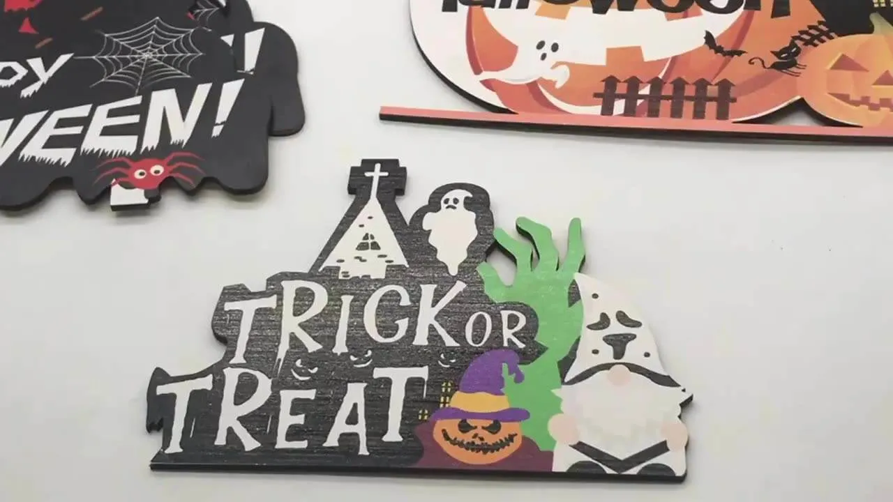 Nuevos adornos de madera de Halloween de la Mesa de Artesanía