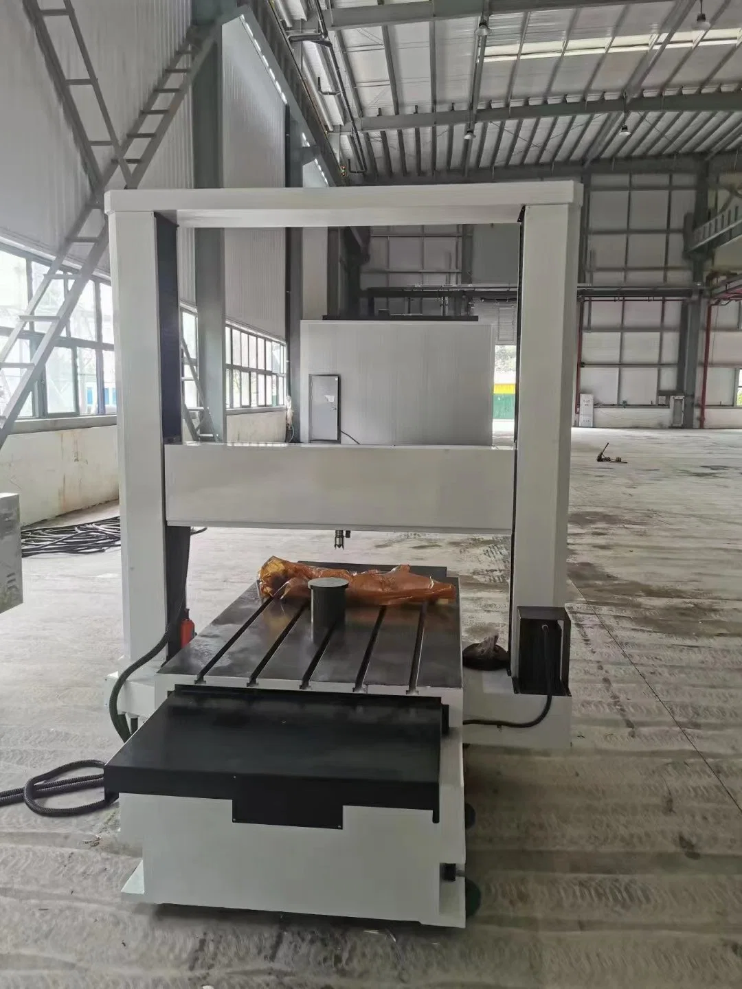 Hbm-3000c Door-Type Electronic Brinell Hardness Tester for Large Workpiece Testing