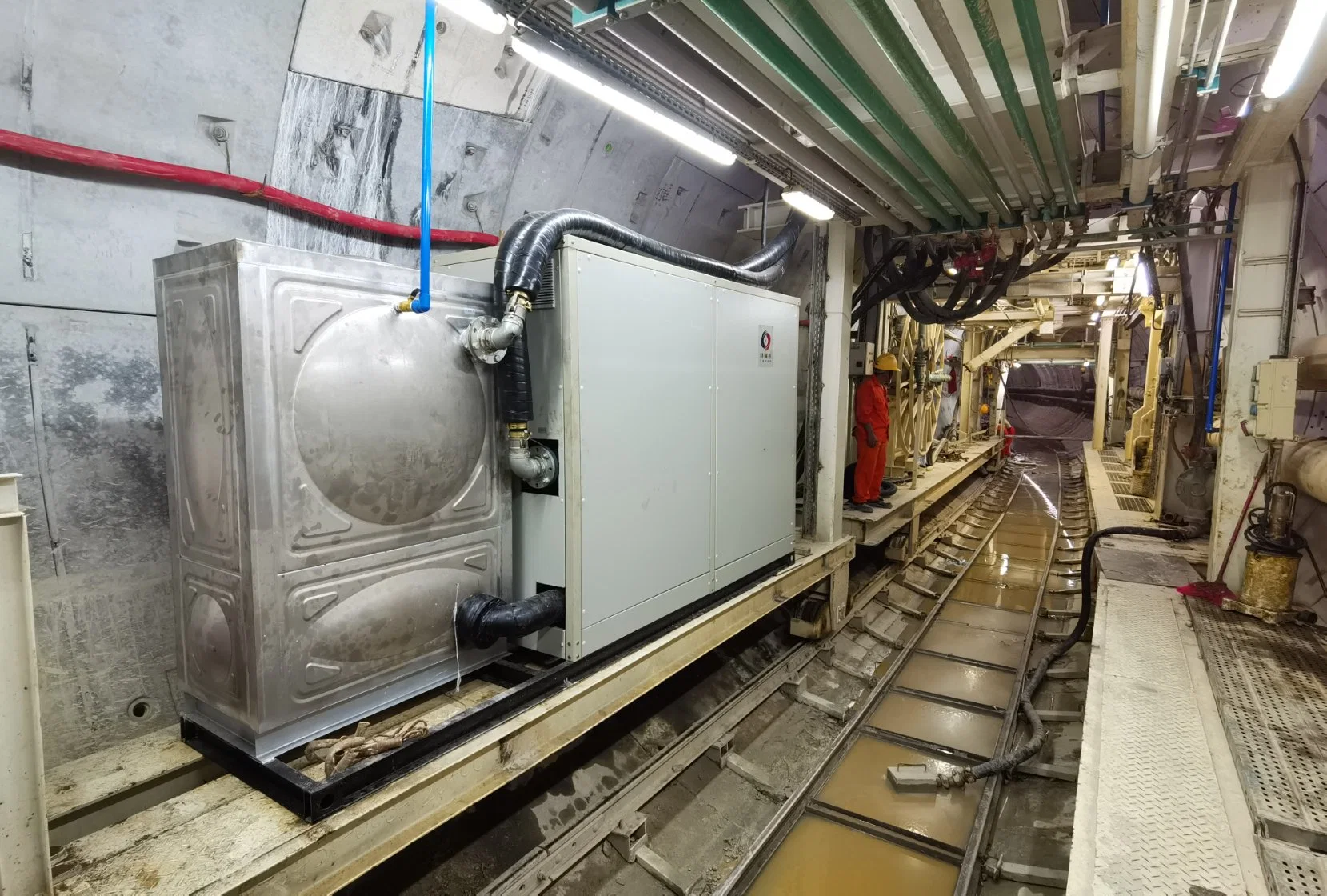 Túnel de aire acondicionado con sistema de control eléctrico