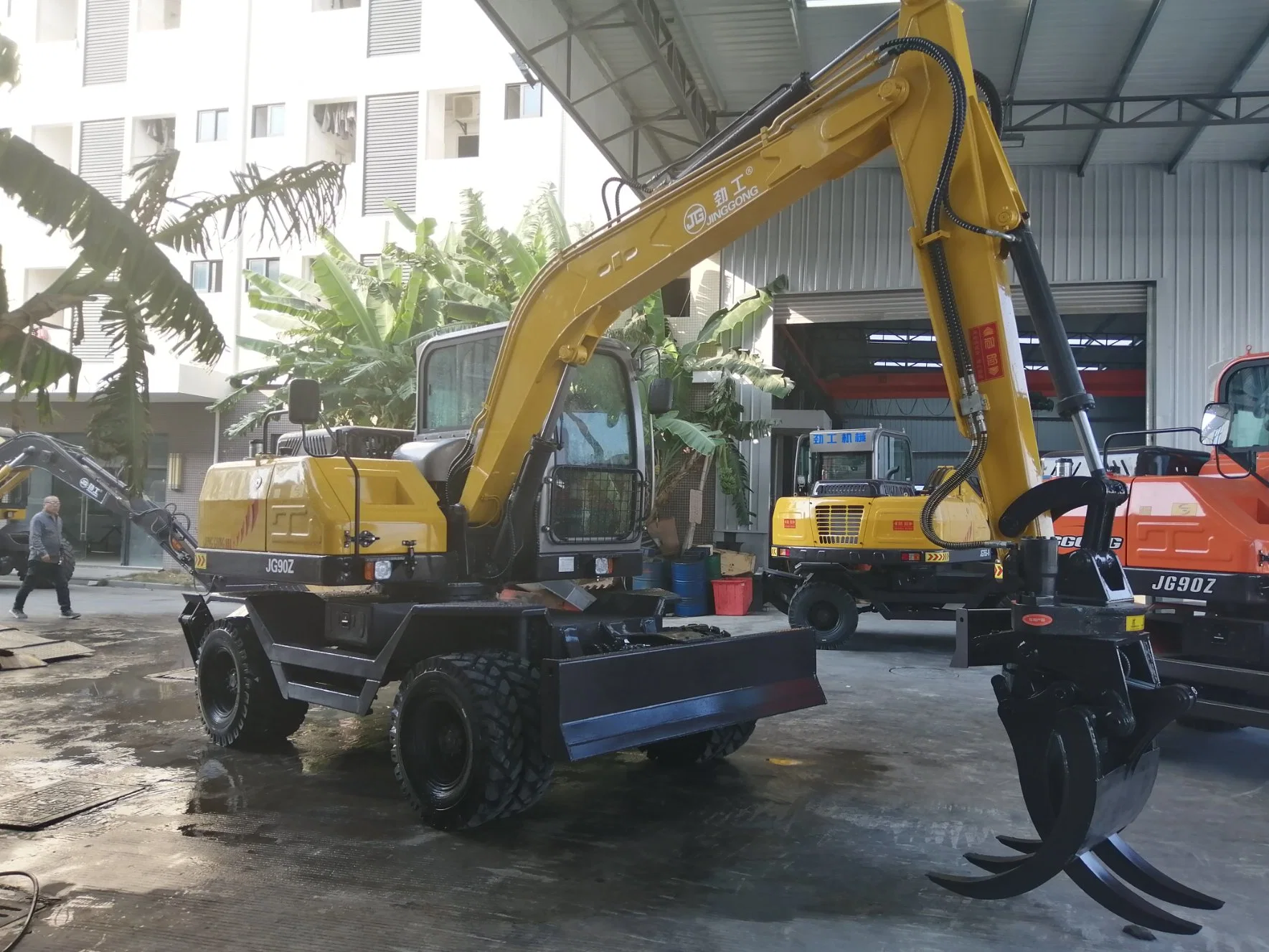 Offre spéciale machine à bois pour la saisie de grumes Ingénierie de pelle hydraulique à bois pour la saisie de grumes Véhicule de construction