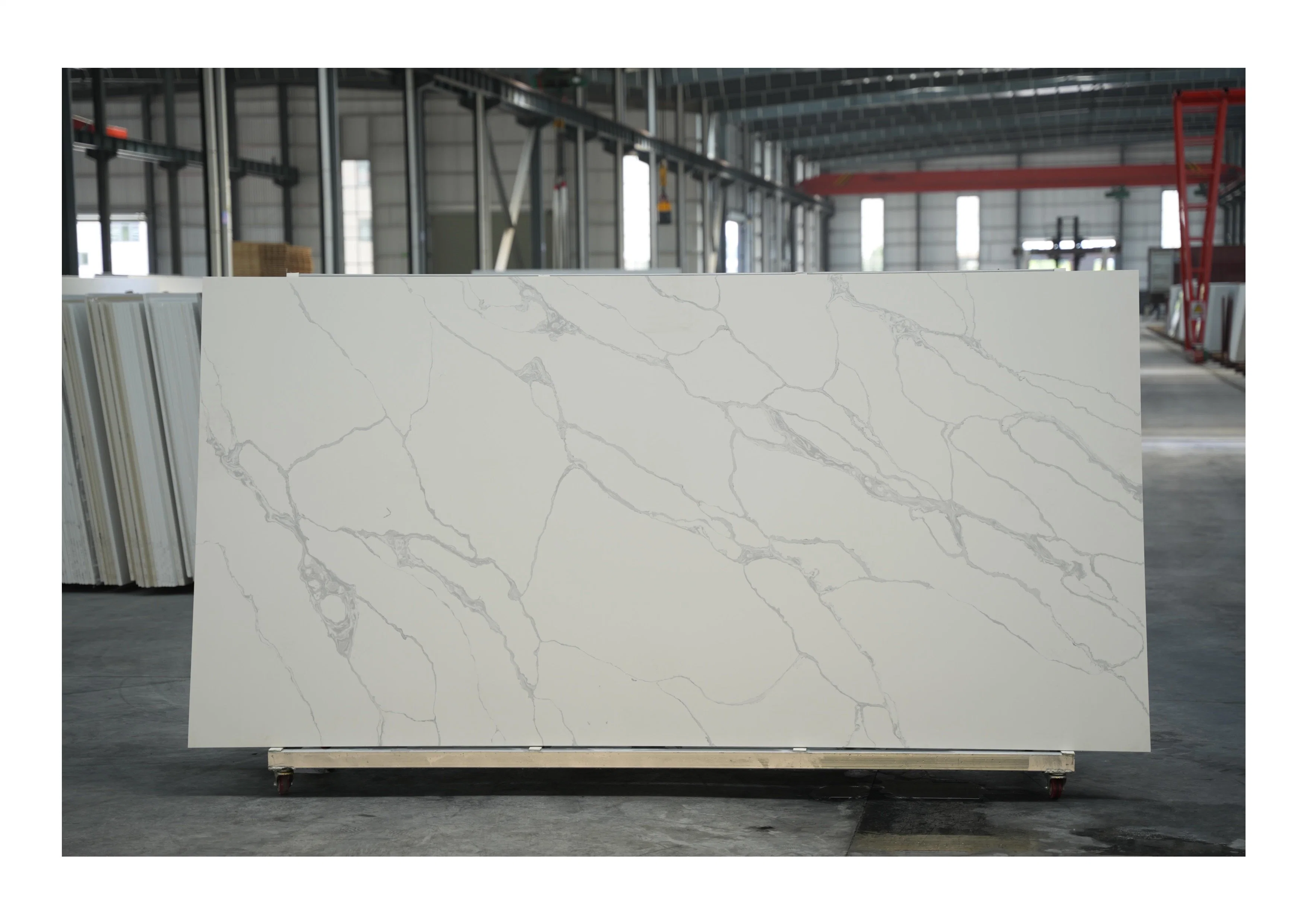 Pollution-Free Calacatta Quartz Stone with Natural Veins for Bathroom Countertop