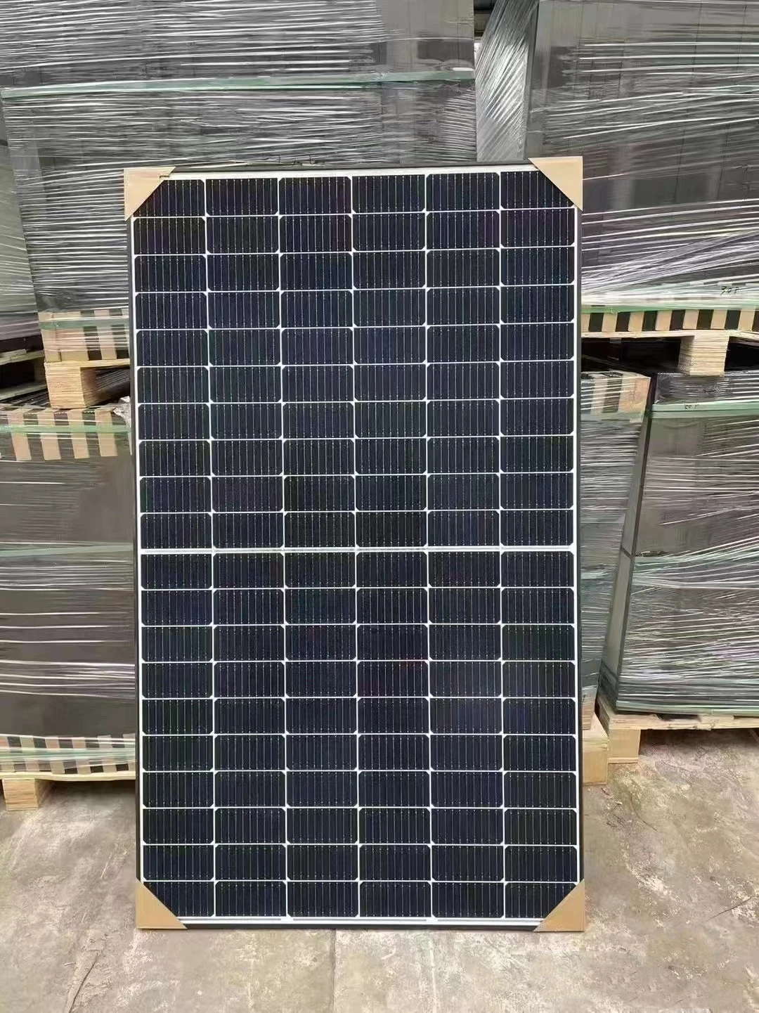 Risen Solar Panel Power Output Range 590-615wp Flexible Solar Panels Solar Energy Products