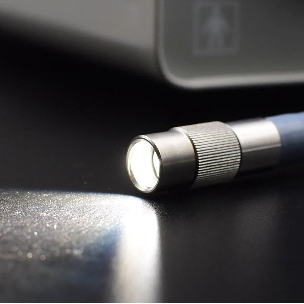 Medical Ent Portable Mini LED Cold Light Source for Endoscope