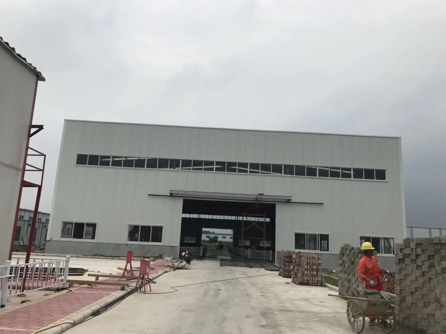 2020 China Factory Price Rust Proof Factory Warehouse Steel Structure Construction Materials