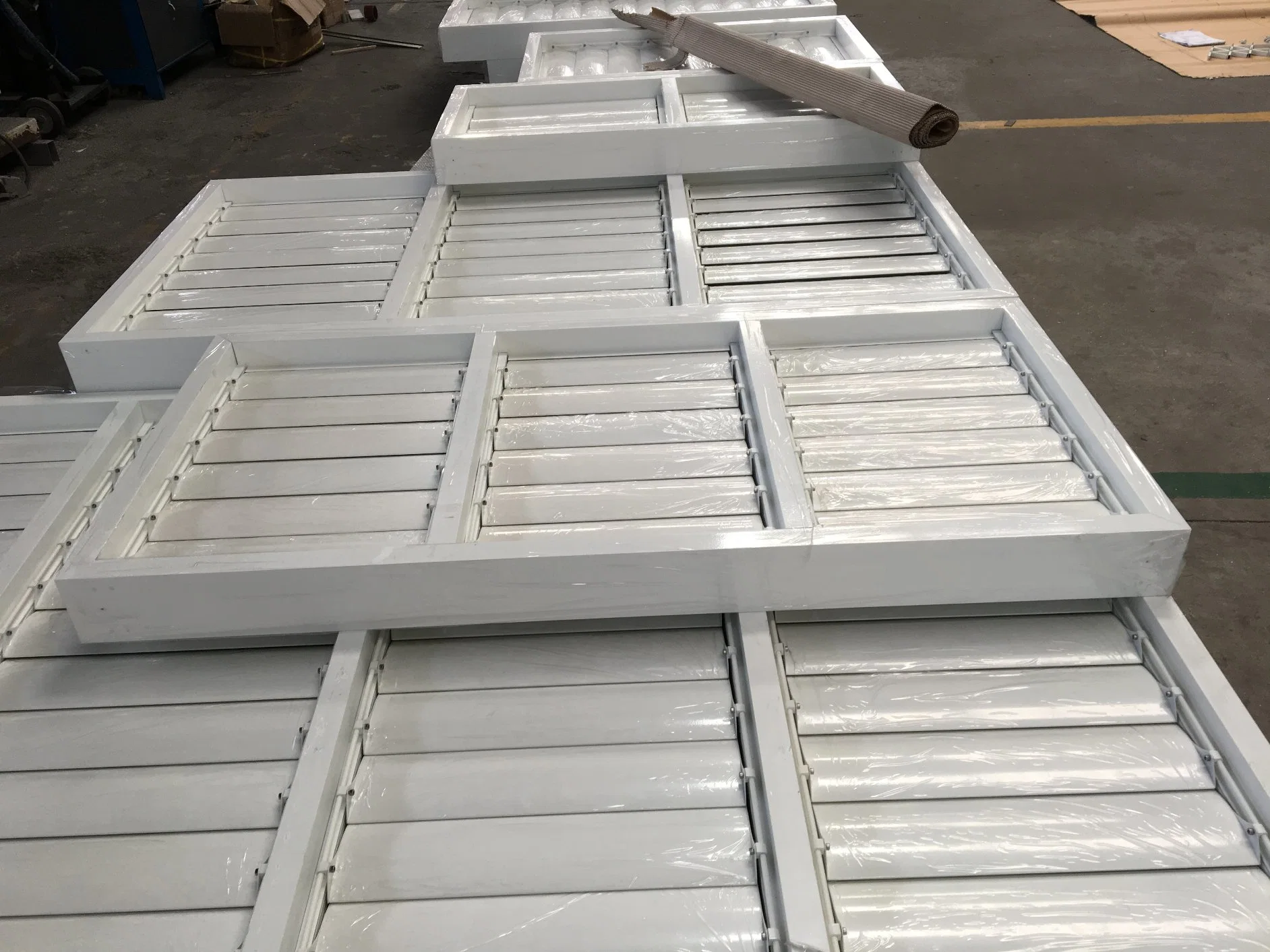 Aluminum Sun Shutter for Exterior Sunshade System of Buildings