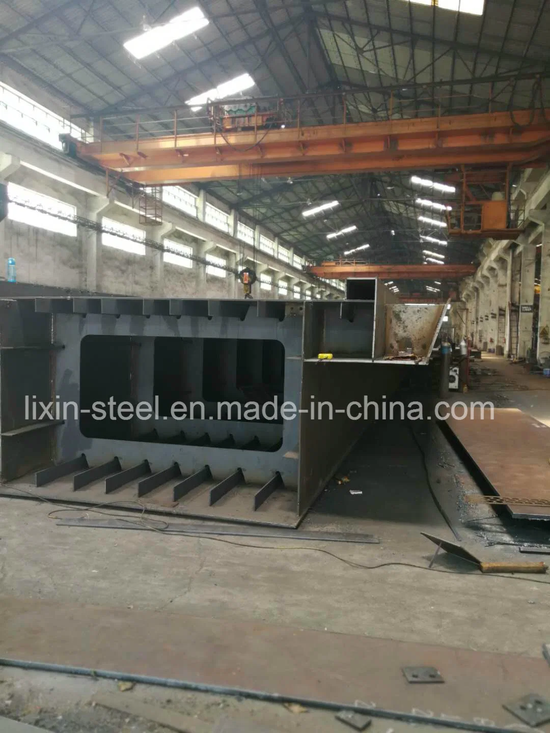 Prefabricated Steel Structure Professional Foot Bridge with Steel Deck Flooring