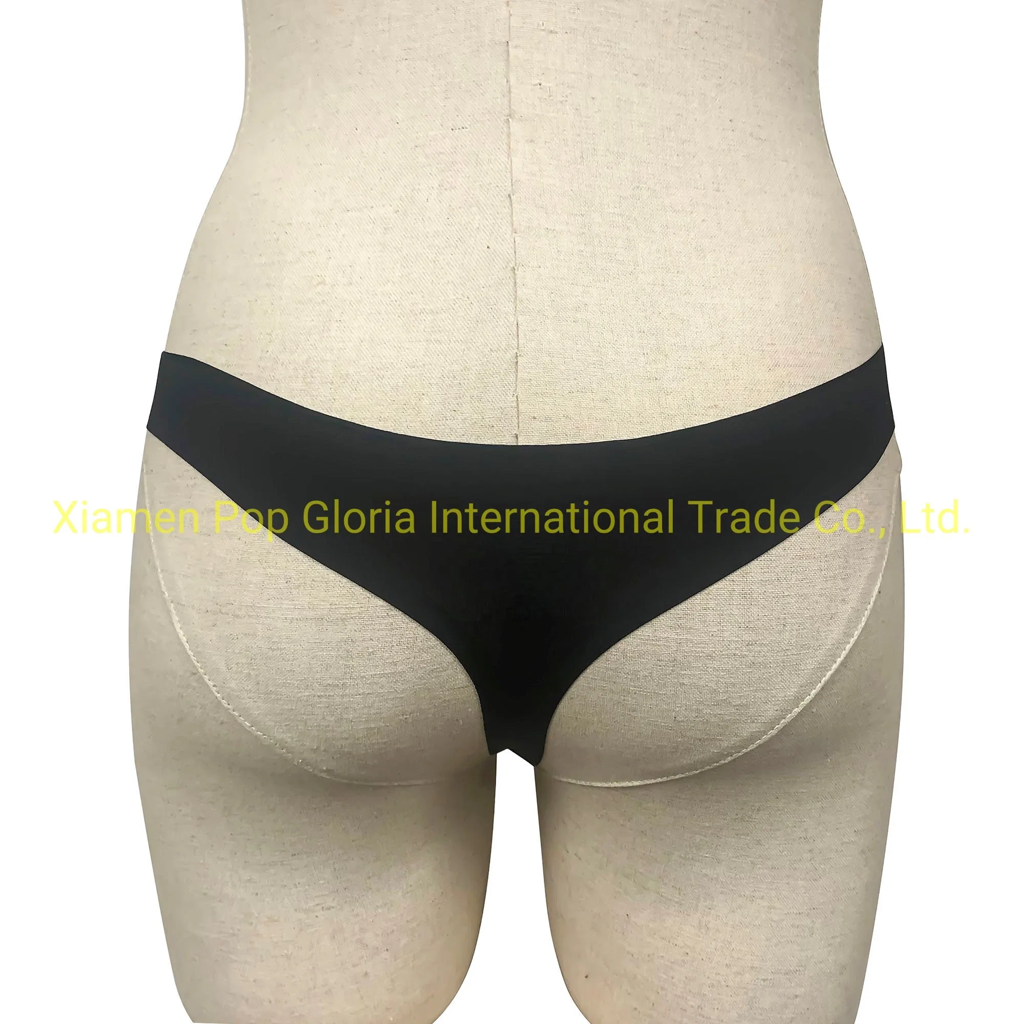 Delicate Nylon Fabric Ladies Lingery Seamless No Stitching