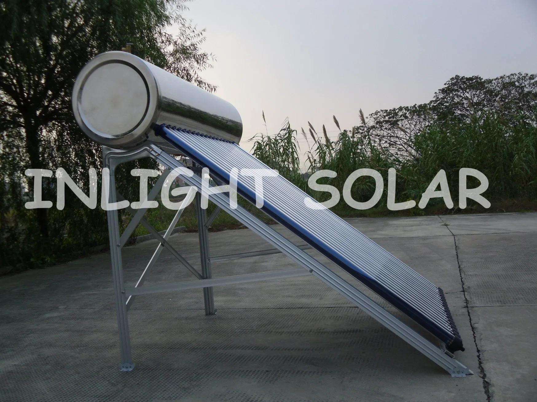 240L Stainless Steel Heat Pipe Pressurized Solar Water Heater