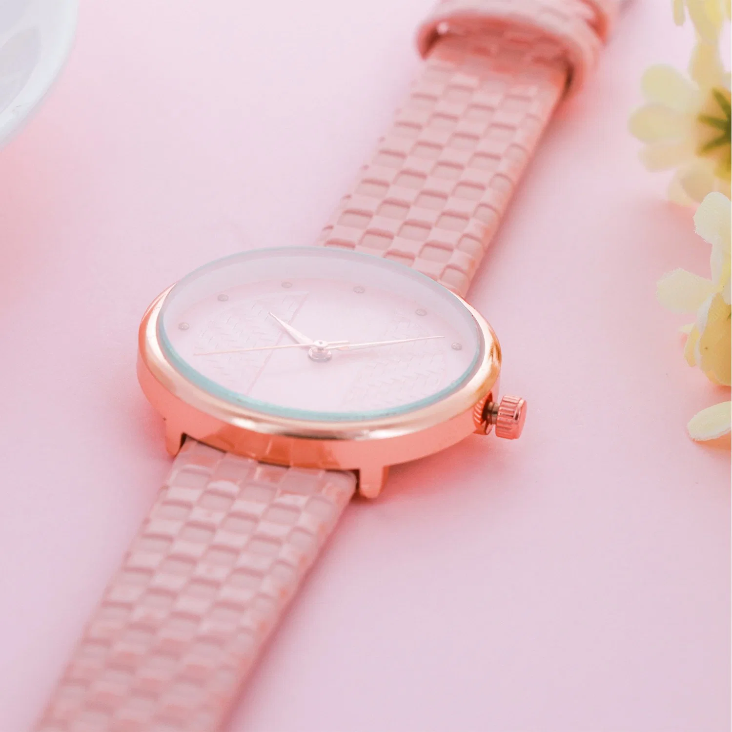 Mujer de cuero clásico marcado simple ver la textura especial reloj de pulsera