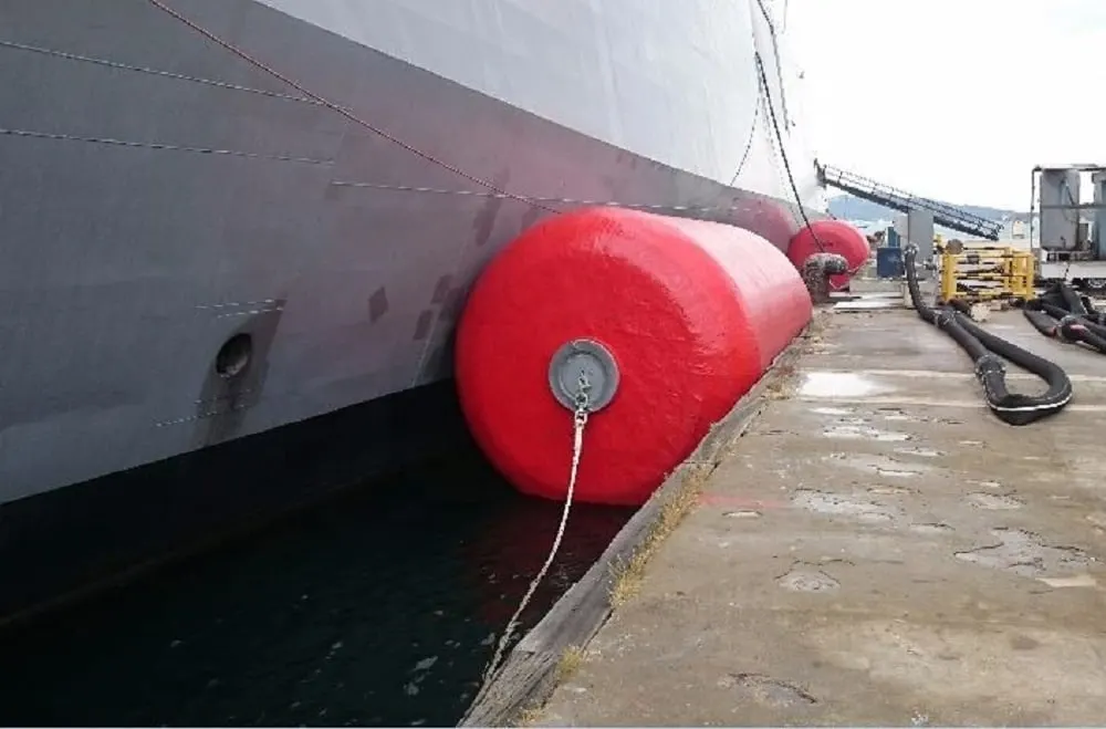 Marine Fender Fornecedor chinês borracha Yokohama Guarda-lamas marítimo para navio Berthing