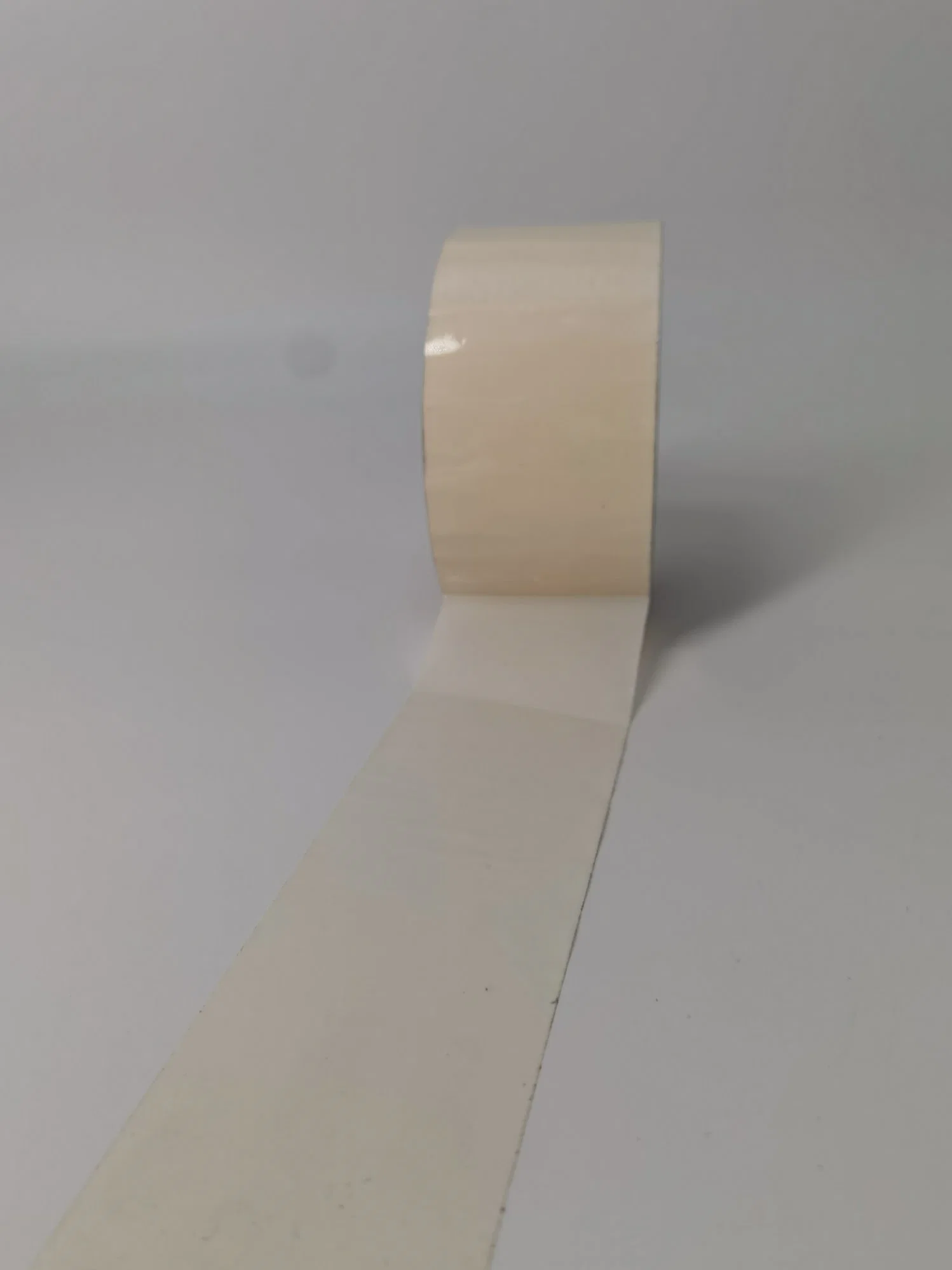 Best Seller Crystal Yellowish Waterproof Clear BOPP Adhesive Packaging Tape
