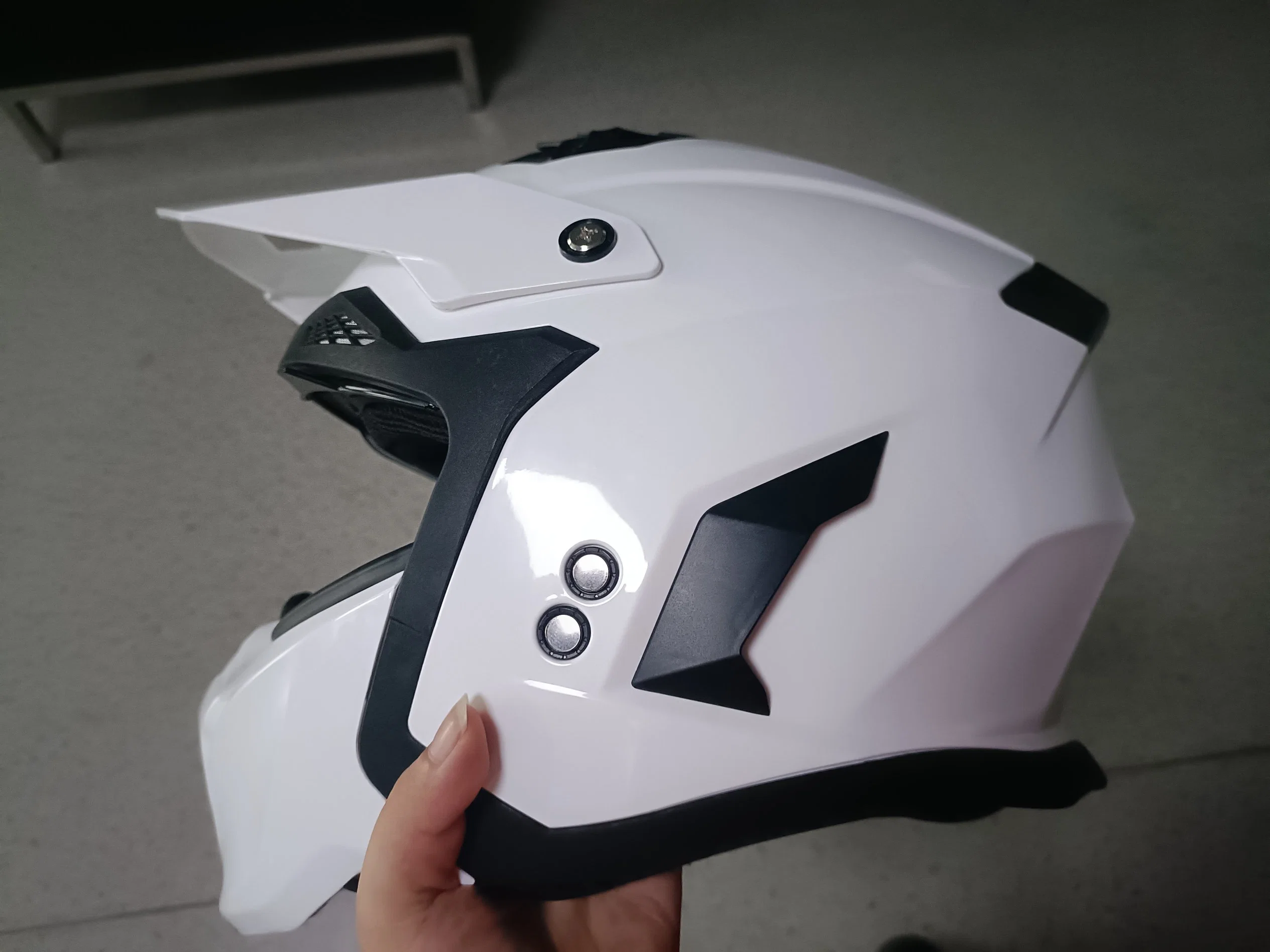 Nueva llegada ECE R 22.06 aprobado accesorios de moto casco ABS