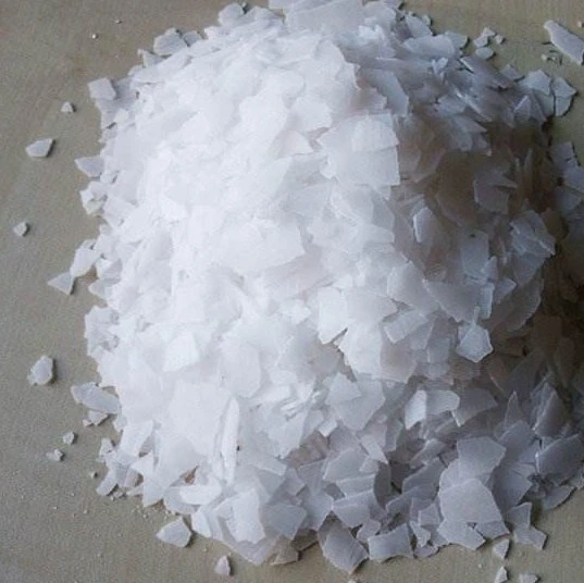 Prix le plus bas cas: 1310-73-2 flocons de soude caustique / Perle 99% Hydroxyde de sodium NaOH haute pureté