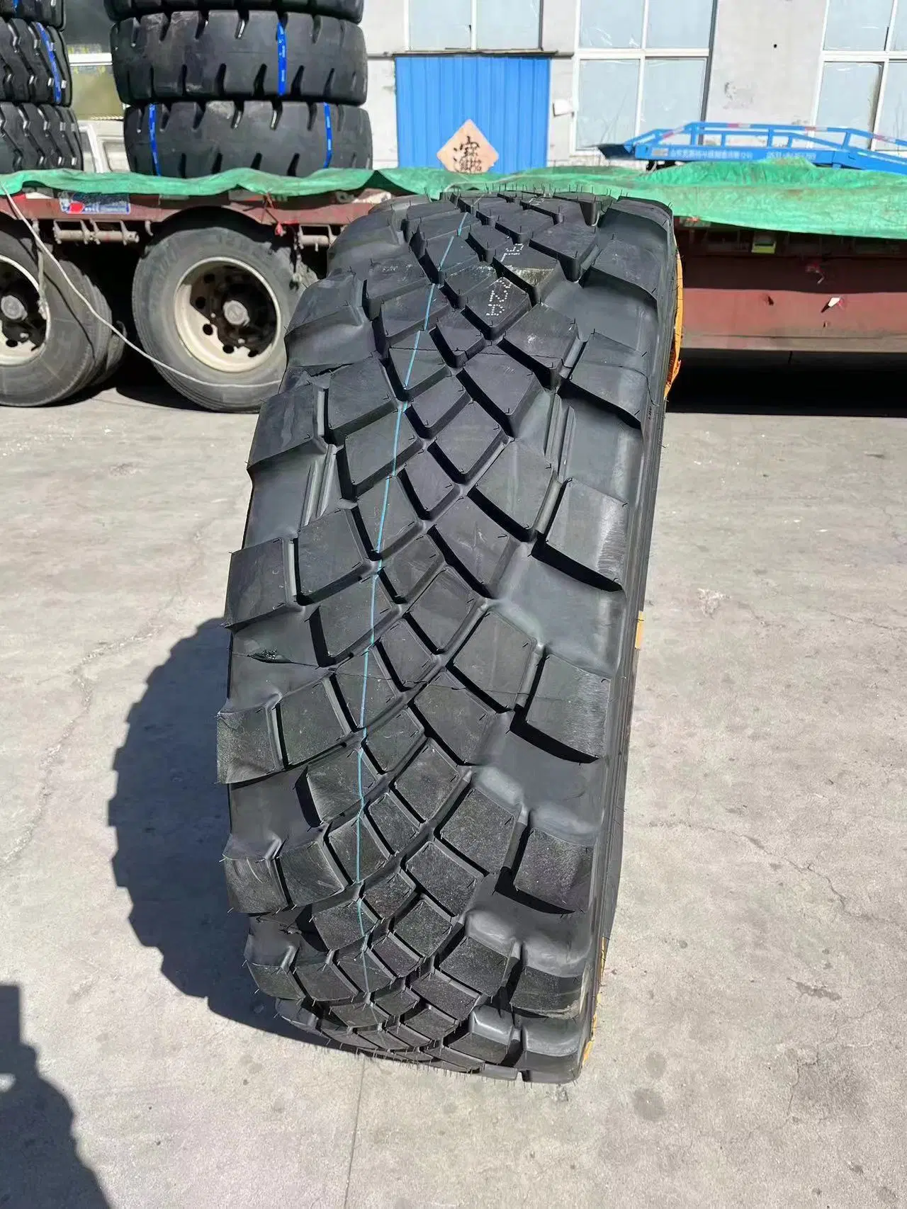 Lionshead All Steel Radial off Road Tyre with Cheap Price 425/85r21 Tube Tire