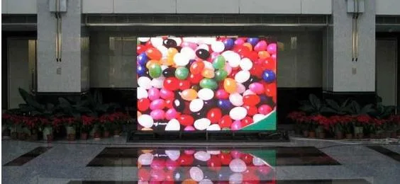 LED Video Advertising Fws Cardboard, Wooden Carton, Flight Case Indoor Full Color Screen Display