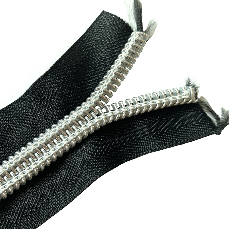 Factory Price Custom Logo 3# 5# 8# 10# Black Sliver Plastic Nylon Long Chain Zipper in Roll by Yard