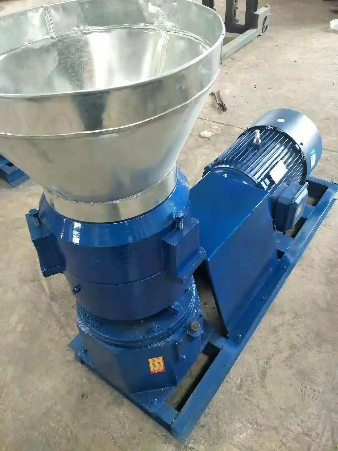 1 Ton Per Hour Feed Pellet Mill Corn Straw Crusher Granulating Machine Cow Sheep Feed Pellets Production Line