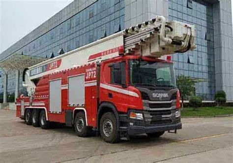 L'eau et les tours de mousse de camion à incendie Jp20c4, chinois 20m de hauteur Camion de Pompiers Jp20c4 de l'extinction incendie