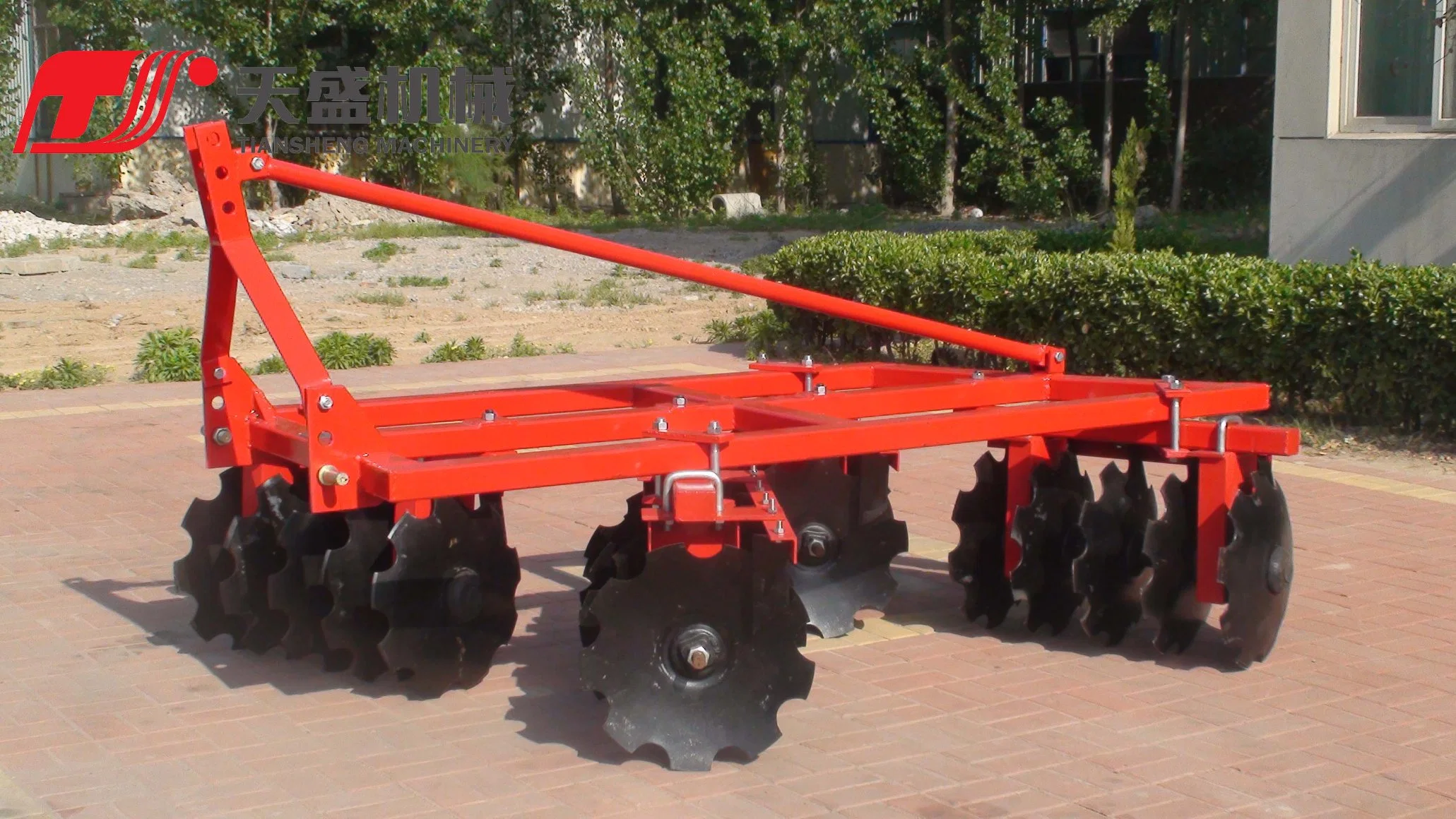 New Agricultural Machinery Three Point Mounted 1bqx Symmetrical Light Duty Disc Harrow