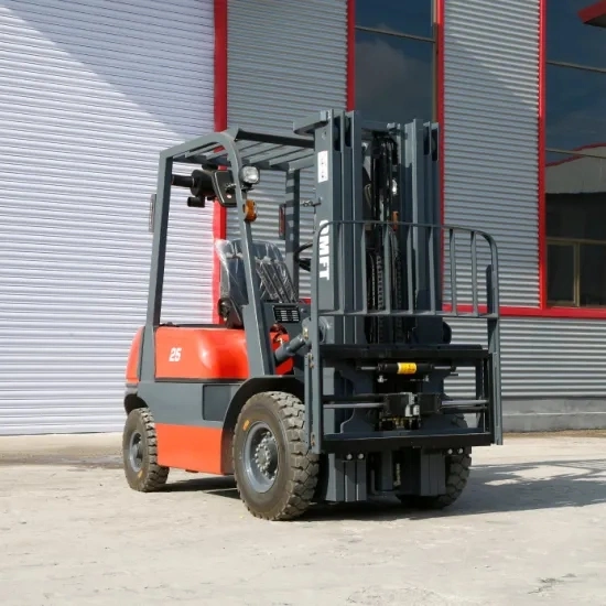 Usine 2,5 tonnes d'alimentation en gazole 2.5T de fourche de levage moteur Diesel chariot élévateur à fourche de la fabrication industrielle