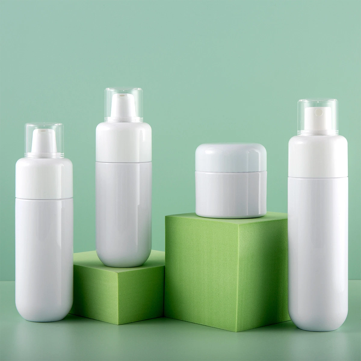 Wholesale/Supplier Plastic Cosmetic Bottle 50g/100/120/150ml Lotion /Spray /Jars Pump Bottle Travel Bottle Set