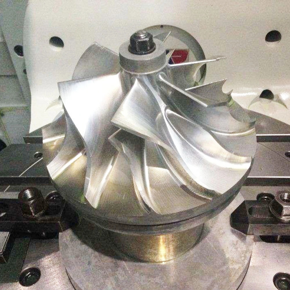 Peças de usinagem CNC complexas de 5 eixos de alta precisão para lâminas de peças de máquinas turbo.