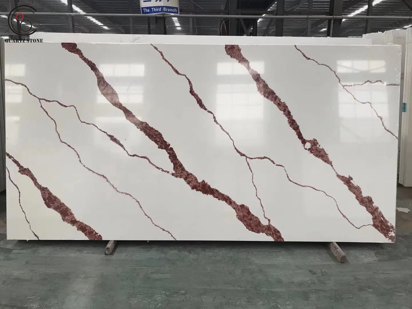 New Beautiful Design Rose Calacatta Artificial Quartz Stone Slab with Red Veins