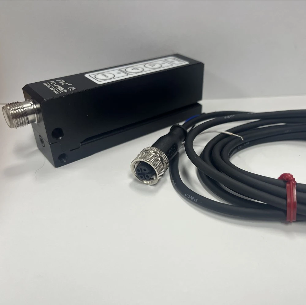 Kapazitiver Ultra-Hochgeschwindigkeits-Etikettensensor für transparente und nicht transparente Etiketten, 4pin M8 Steckverbinder, NPN- und PNP-Ausgang in einem