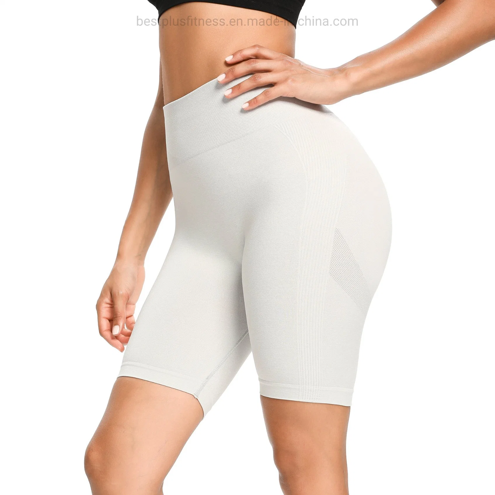 Nuevo diseño de tela de alta potencia suave transpirable de alta elástica para mujer Pantalón corto de yoga de cintura alta