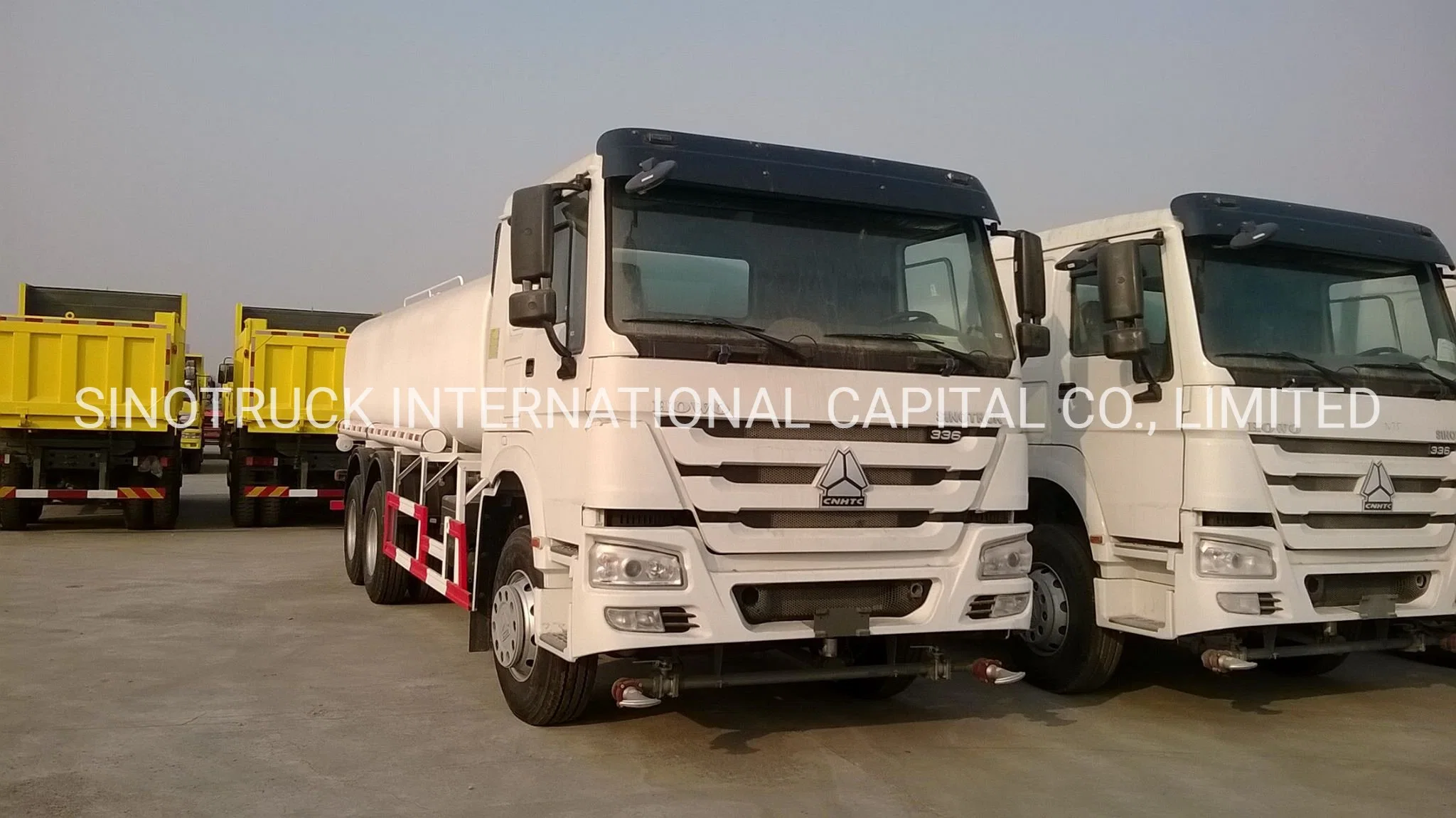 الرشاشات الشاحنات سينوتروك HOWO مرشات مياه الصرف الصحي المركبة 20000/30000L 6X4 الثقيلة سعر شاحنة الخدمة 30لس أو 30316 شاحنة تسليم المياه دش المياه سبراين