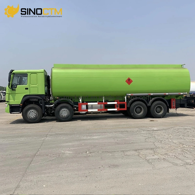 Sinotruk 8X4 Heavy Duty Fuel Oil Tanker Truck 30000 Liters Diesel Fuel Tank Trucks