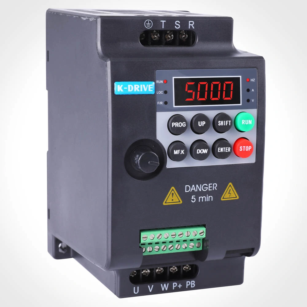 3 Years Warranty 0.4kw 0.75kw 1.5kw 2.2kw 4kw 220V AC Motor Drive