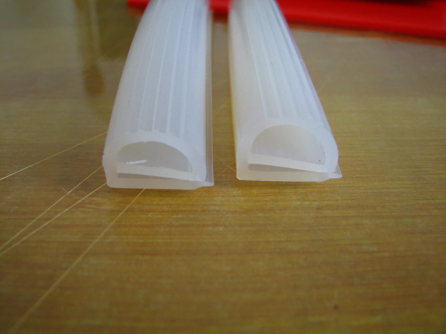 Food Grade 100% Virgin Silicone Extrusion, Silicone Stripe, Silicone Profile (3A1004)