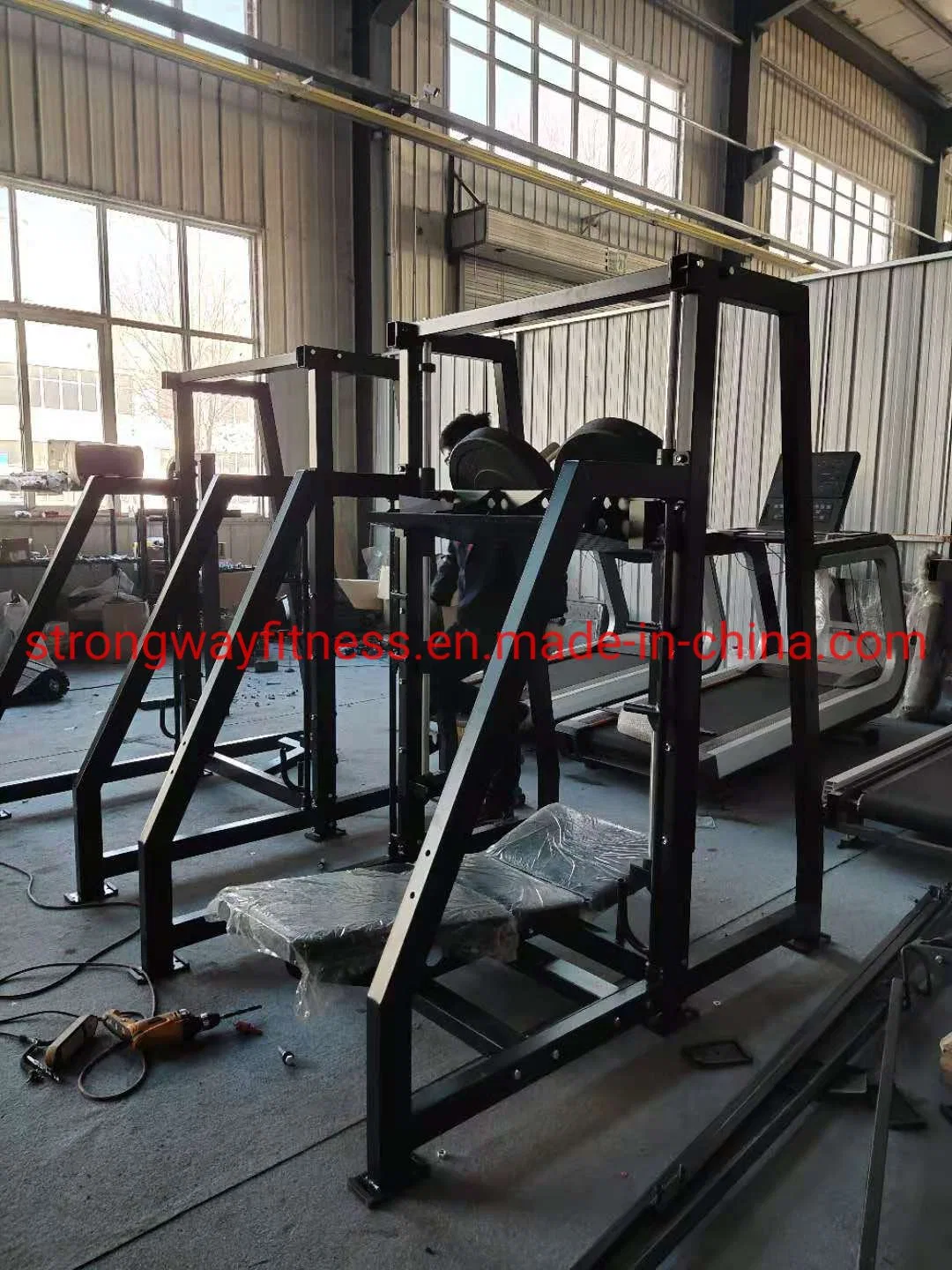 2022 Hammer Strength Fitness Machine / Vertical Leg Press