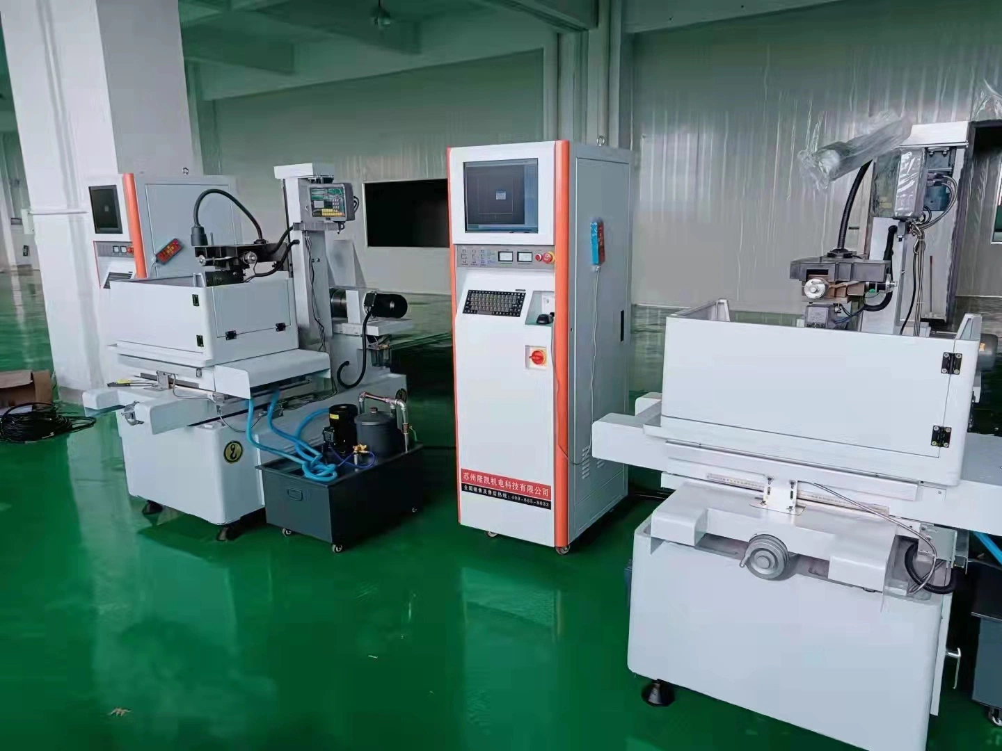 Multifunctional High Performance EDM Molybdenum Wire CNC Cutting Machine Dk7763