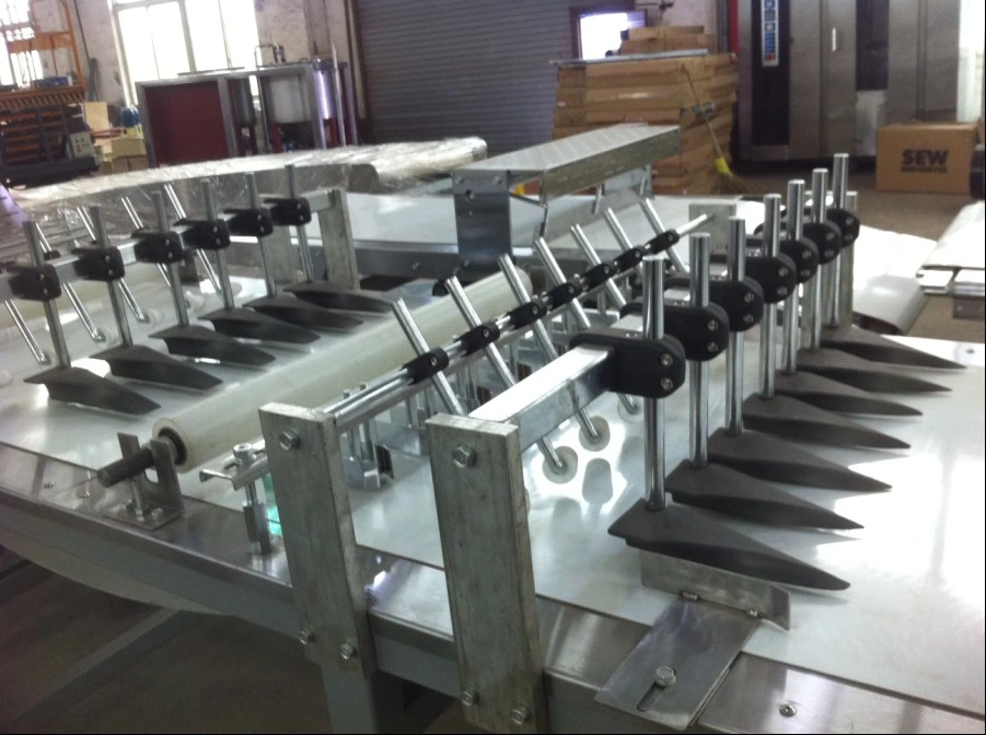 Whole Sales Cutter Swiss Roll Manufacturing Coated Cake Production Line