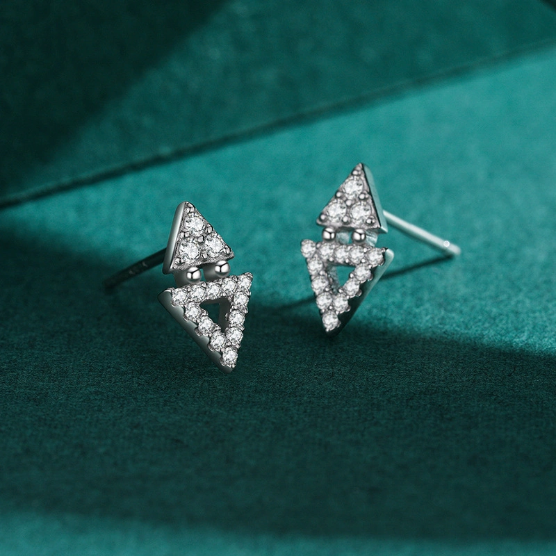 Personalizado Nuevo Arrival Triangle Shape Rhodium Plated 925 Sterling Silver Pendientes