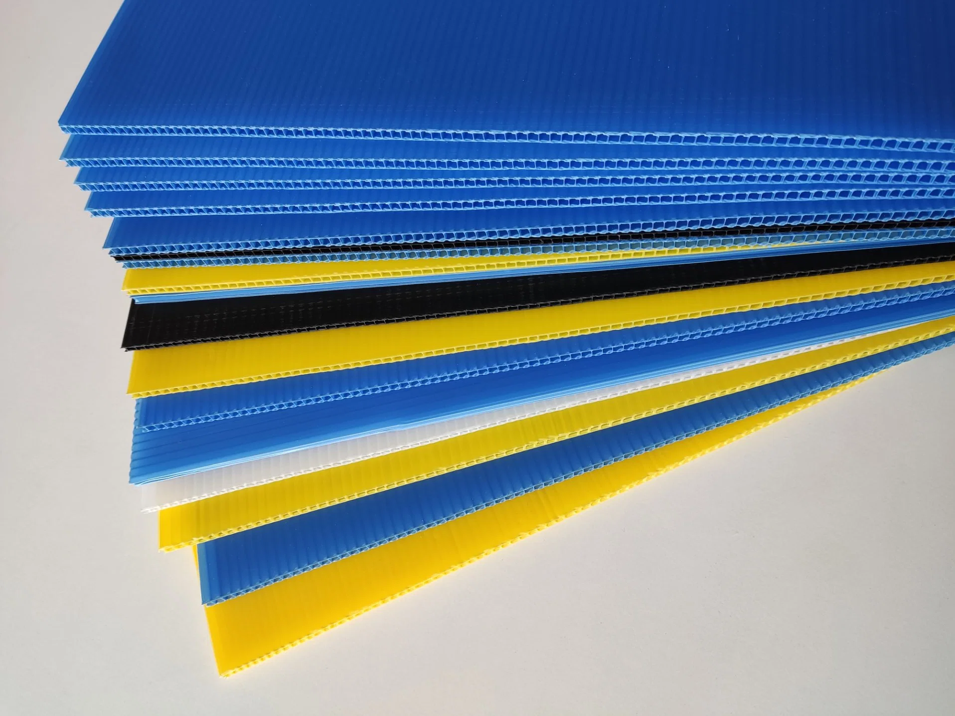 2023 Extruded Polypropylene Sheets PP Hollow Sheets Corrugated PP Sheets