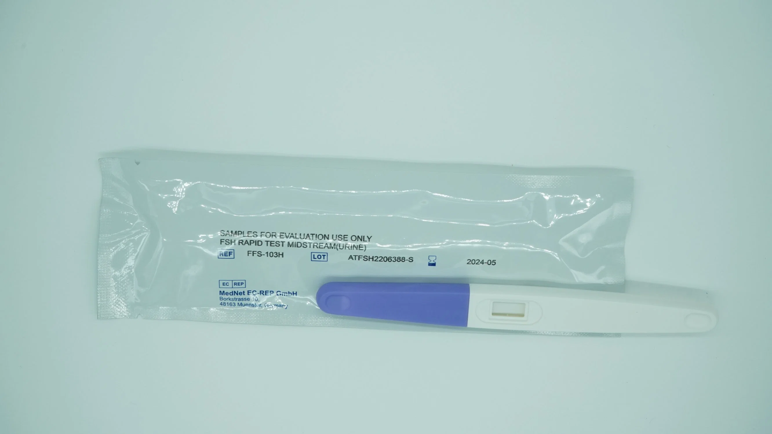 L'HCG Urine test rapide de la grossesse en cours de route