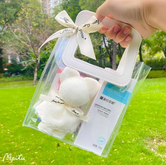 Customized Transparent Hand-Held PVC Plastic Gift Box Bag