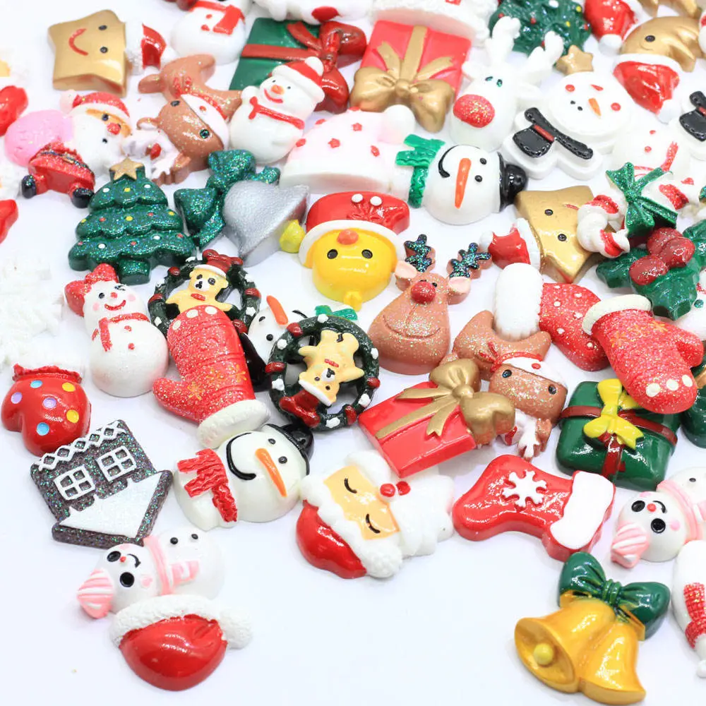 Home decoração Acessórios Natal Charms Bulk Figuras Miniatura Flat Back Resina Slime Cabochons ornamento DIY Crafts