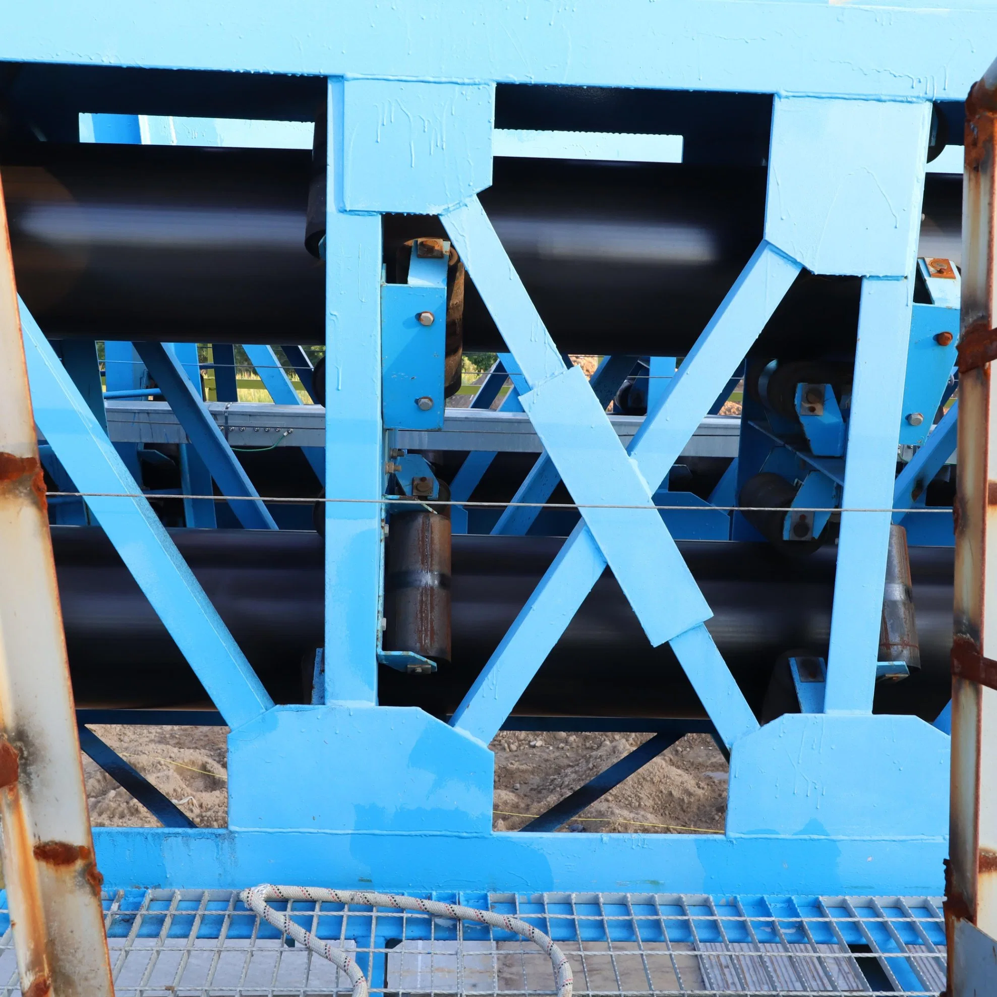 Industrial Curved Roller Pipe Rubber Belt Conveyors for Port Cocking Chemical Cement Tunnel Power Limstone Mining Bulk Raw Materials Conveyer Conveying System