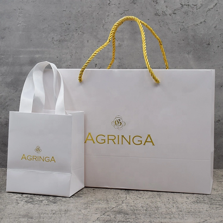 Retail Logo Environmental Friendly Clothing Packaging Black Paper Shopping Bag Cosmetic Gift Paper Bag