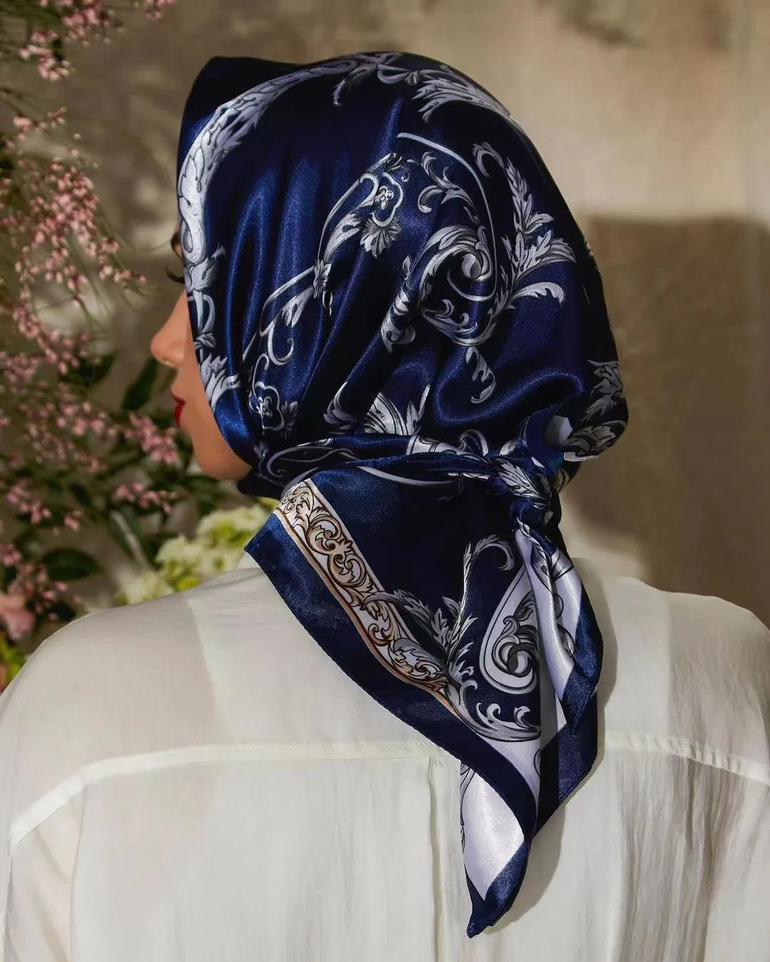 Shawl Square Head Women Satin Impreso Seda como la urdita de algodón Hijab Bufandas