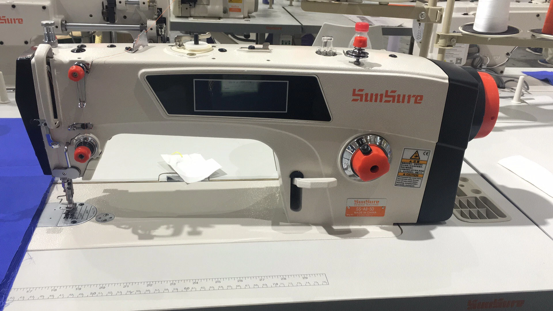 High Speed Direct Drive Intelligent Lockstitch Industrial Sewing Machine Ss-A8-D5