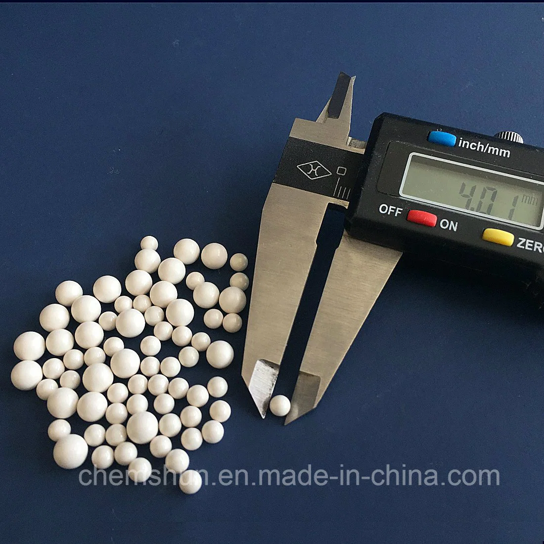 Al2O3 Grinding Balls Cement Media Manufacturer