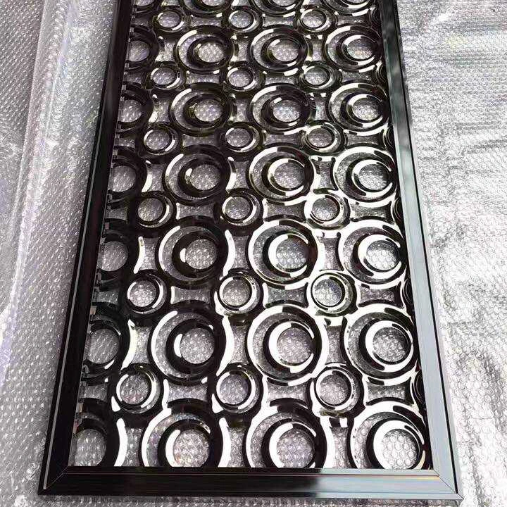 Chinese Style Color Decorative Stainless Steel Folding Screen in 201 Grade