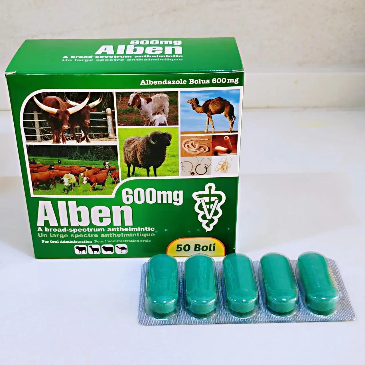 Таблетки альбендазола 600 мг для животноводства коровы