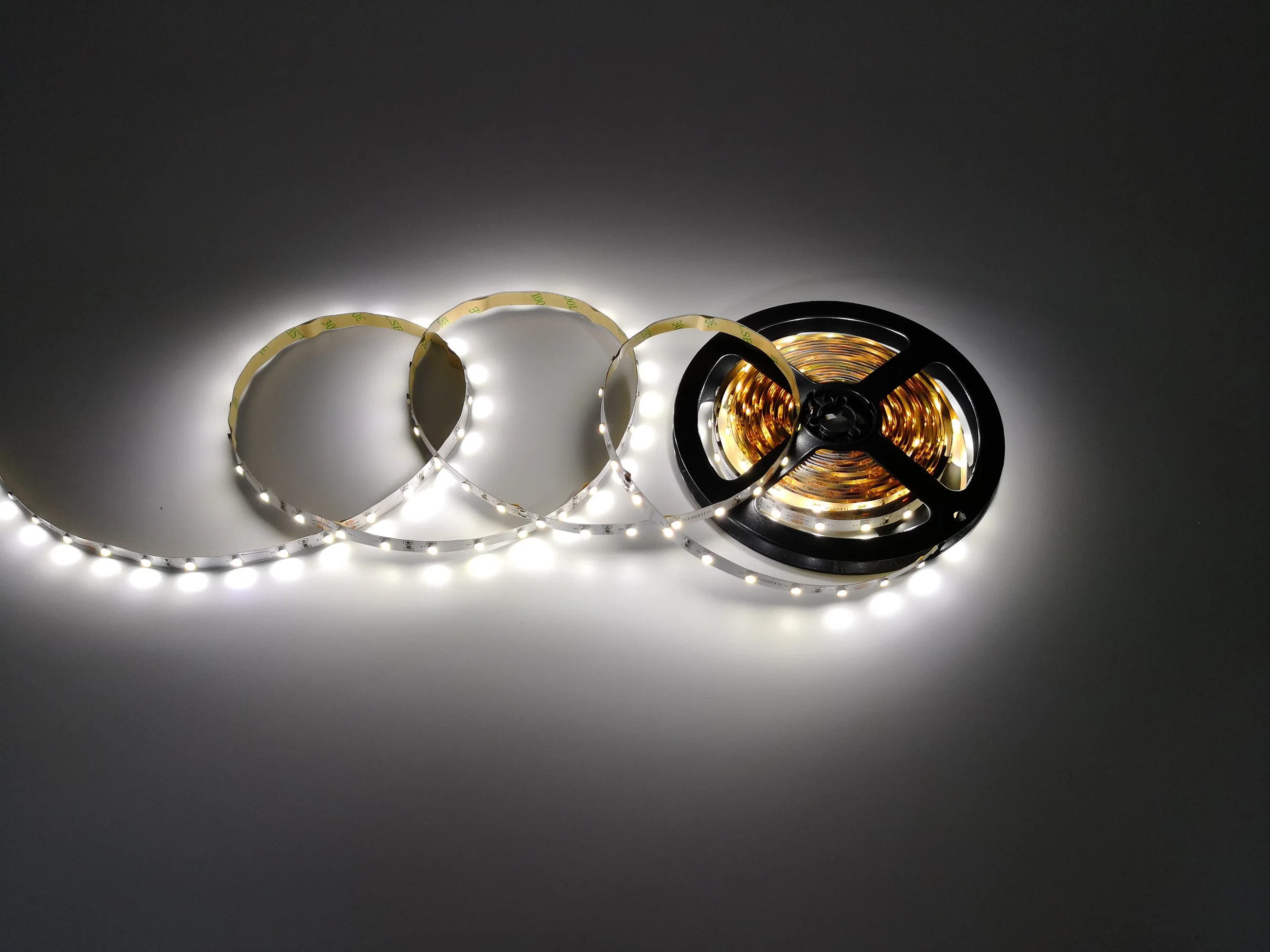 Wholesale/Supplier Backlight IP33 Waterproof SMD3528 Powered Flexible LED Strip Lighting