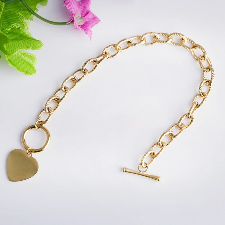 Love T-Buckle Bracelet 2021 أزياء جديدة للنساء